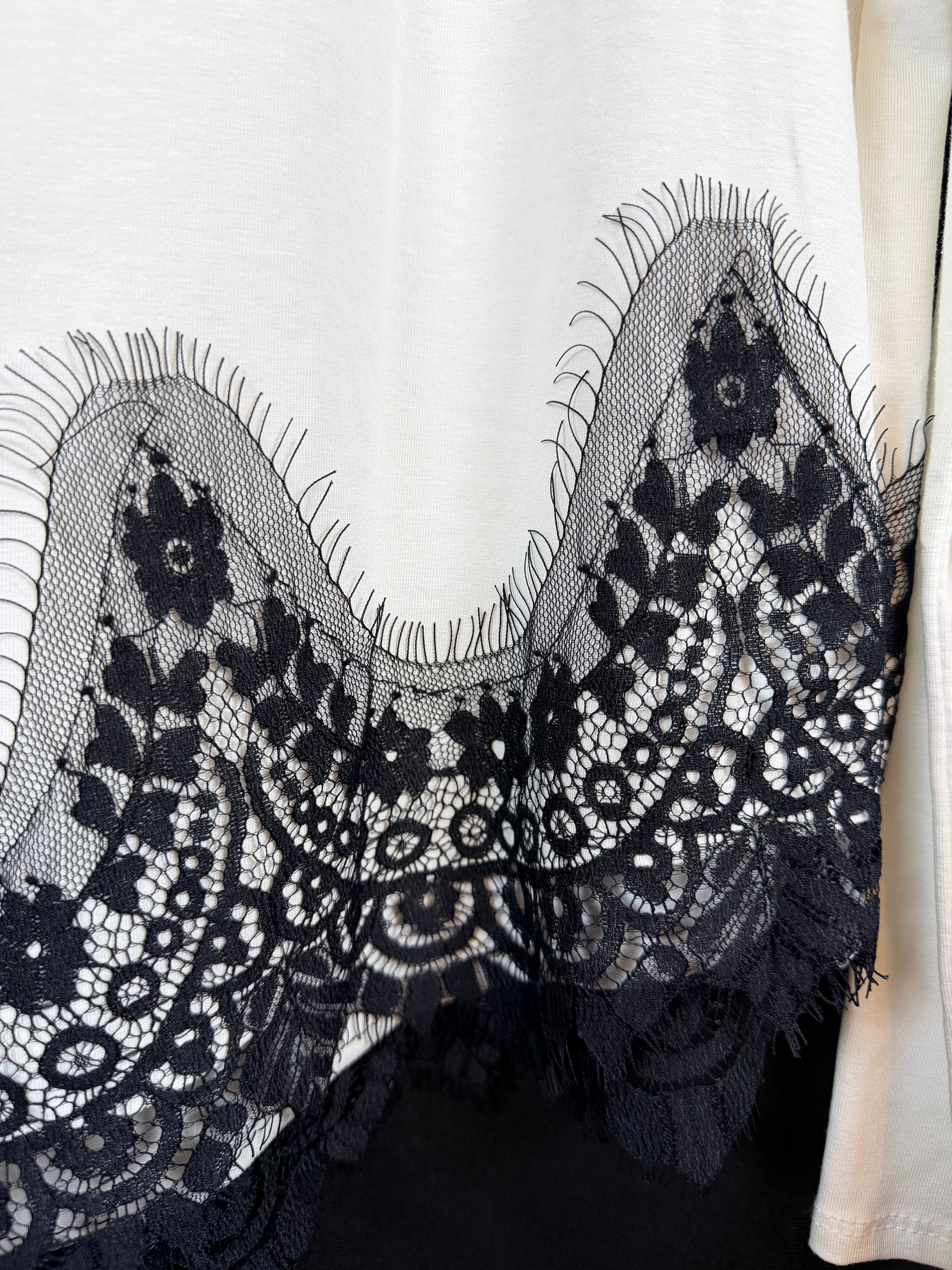 T-shirt manica lunga taglio diagonale