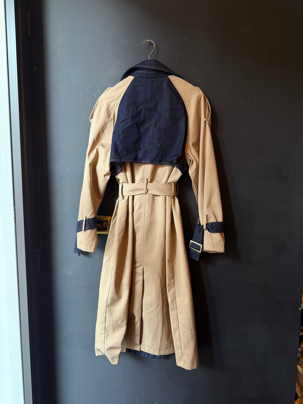 Trench lungo