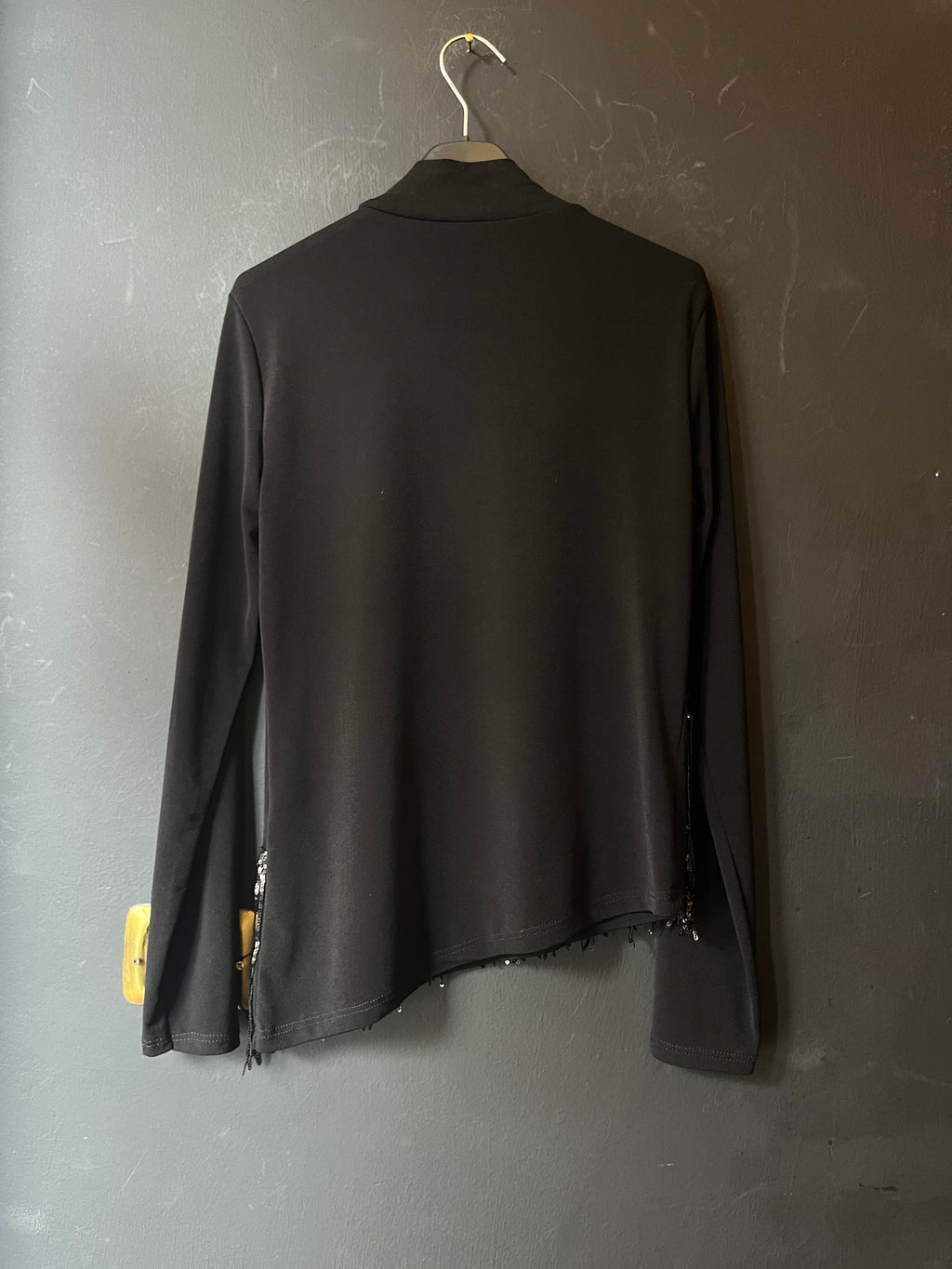 T-shirt con frange paillettes