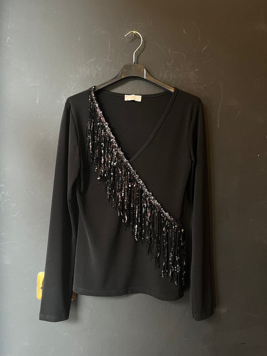 T-shirt con frange paillettes