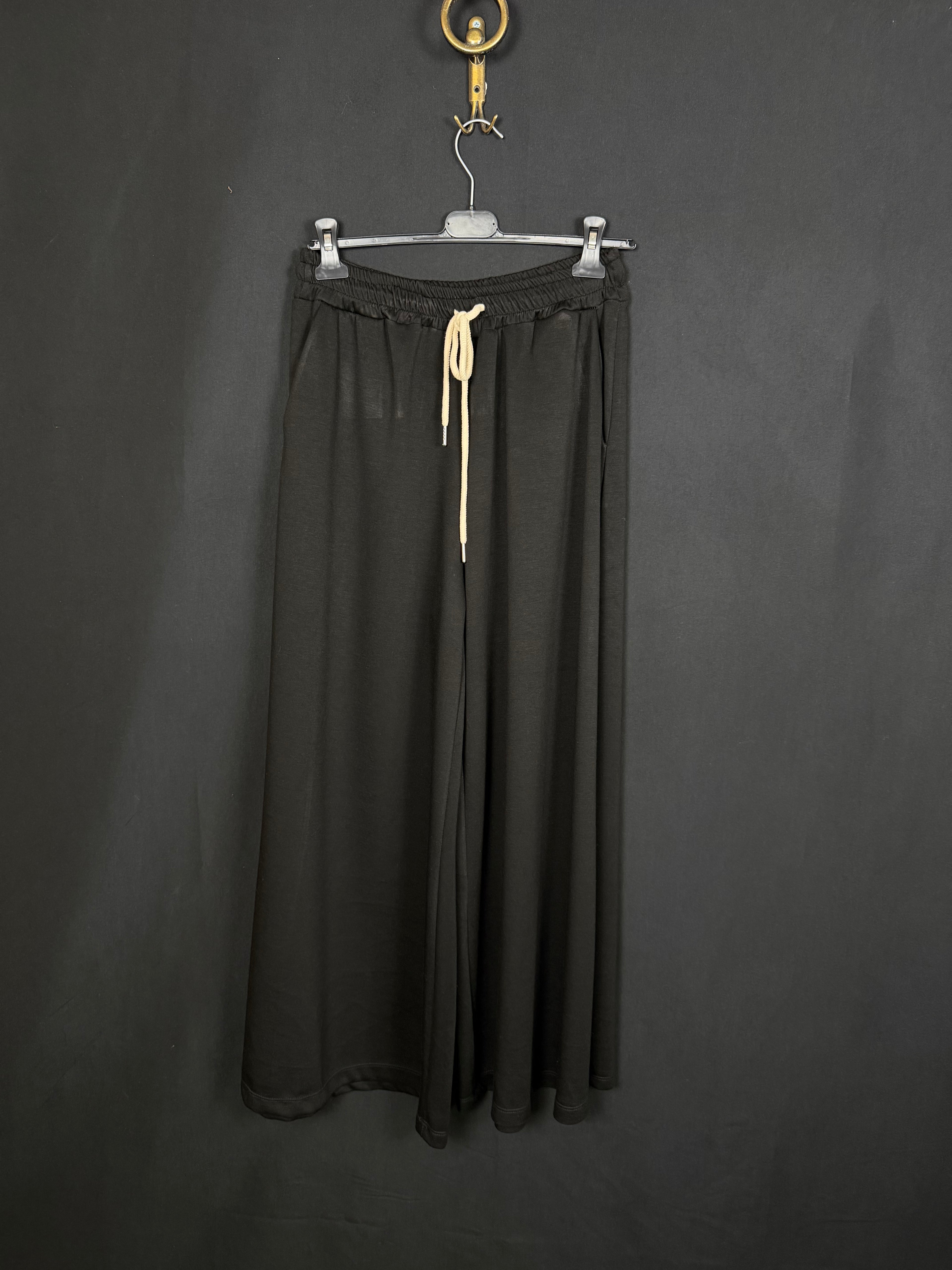 Pantaloni tuta palazzo