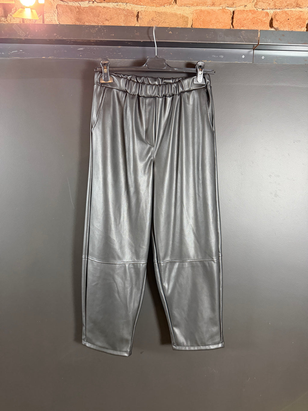 Pantalone ecopelle